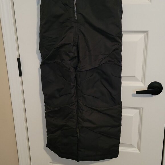 Boys or Girls Black Snow Bib Size M NWT Cat & Jack - Picture 2 of 6